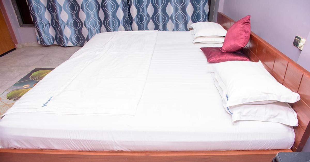 Triple Hill Hotel Weija 외부 사진