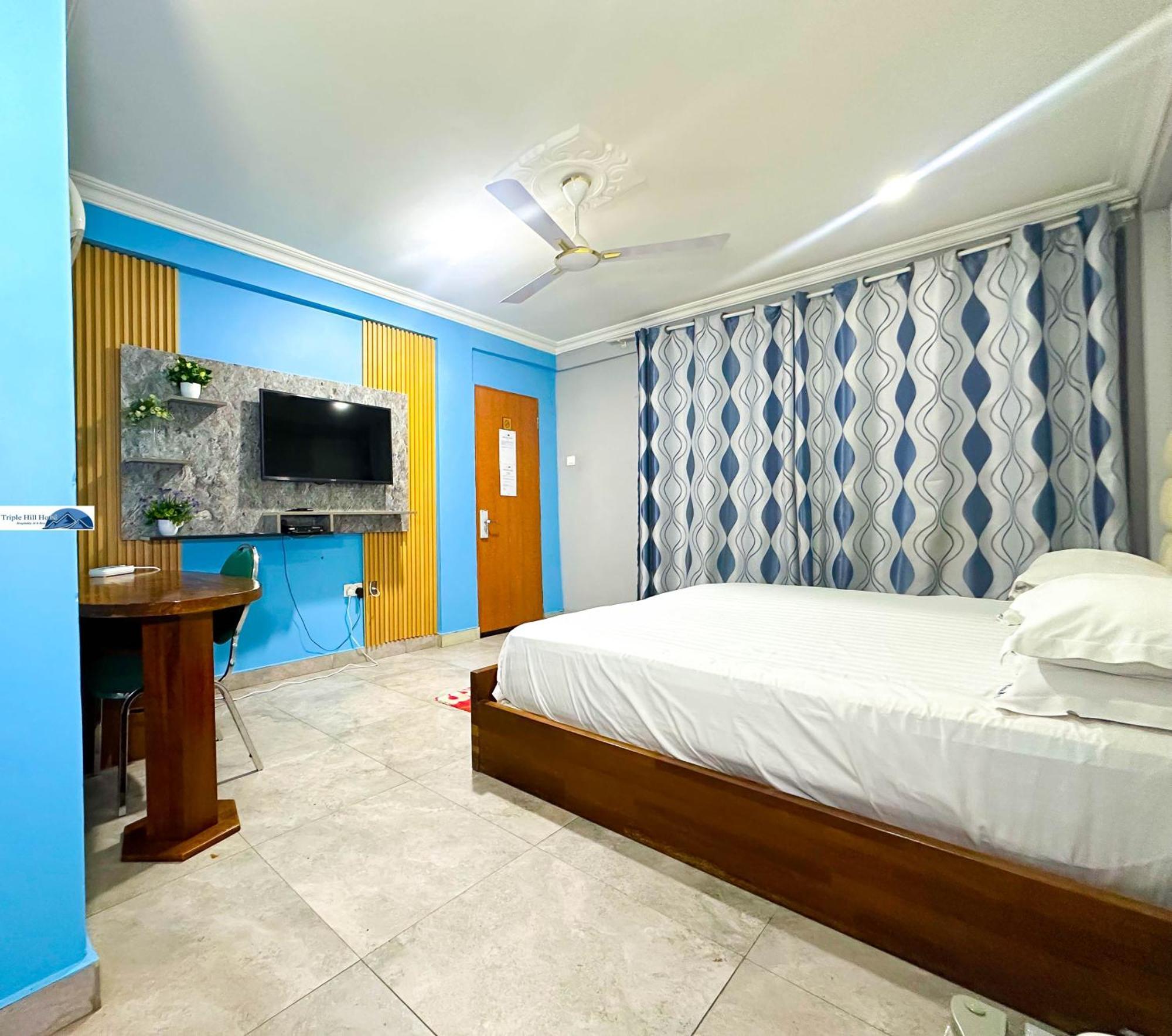Triple Hill Hotel Weija 외부 사진