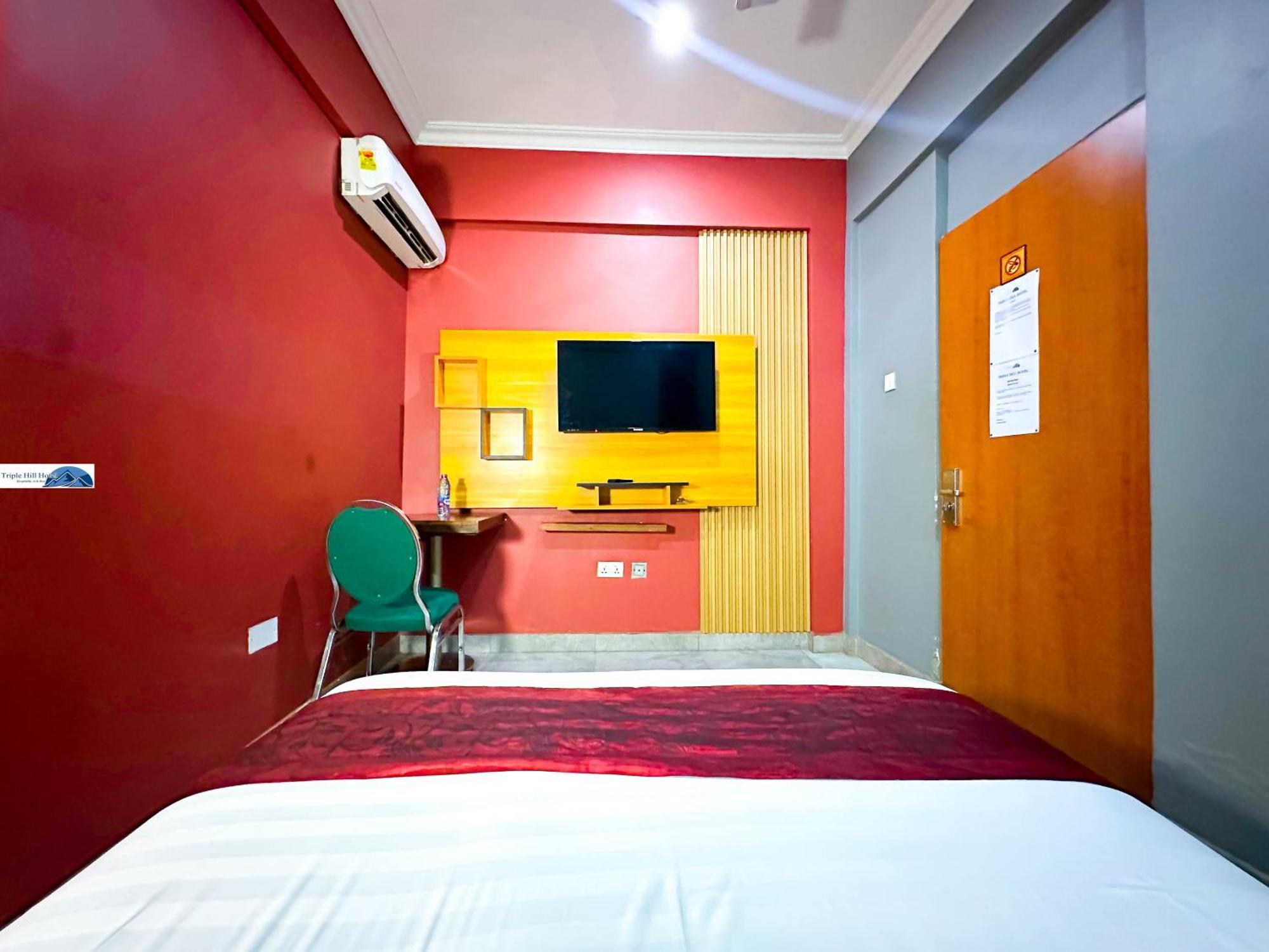 Triple Hill Hotel Weija 외부 사진