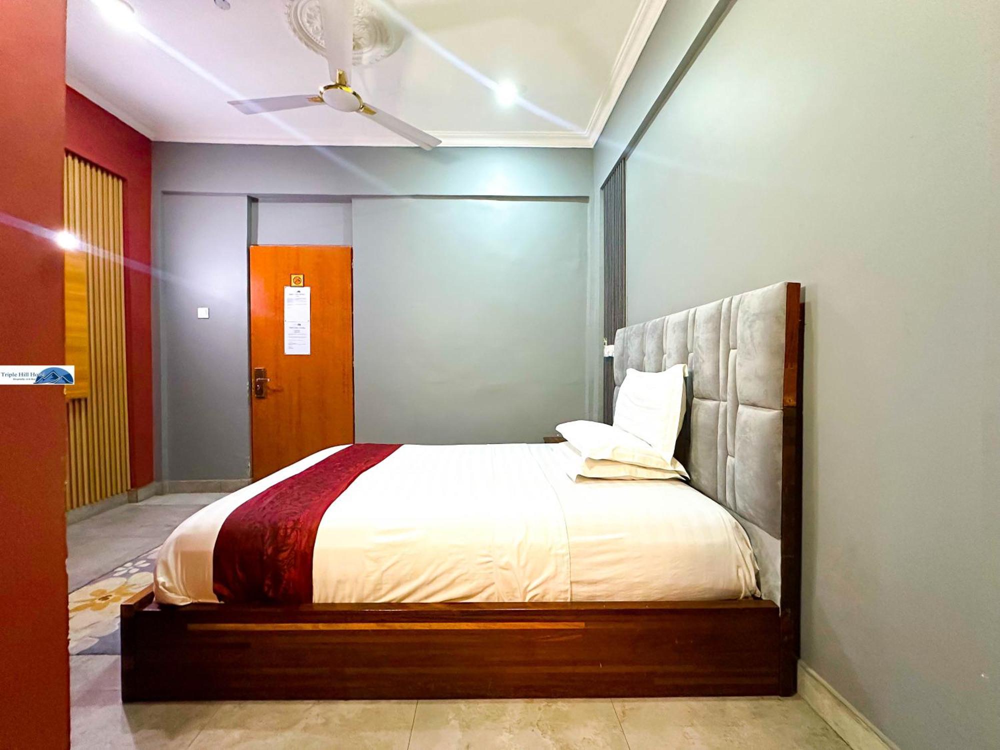 Triple Hill Hotel Weija 외부 사진